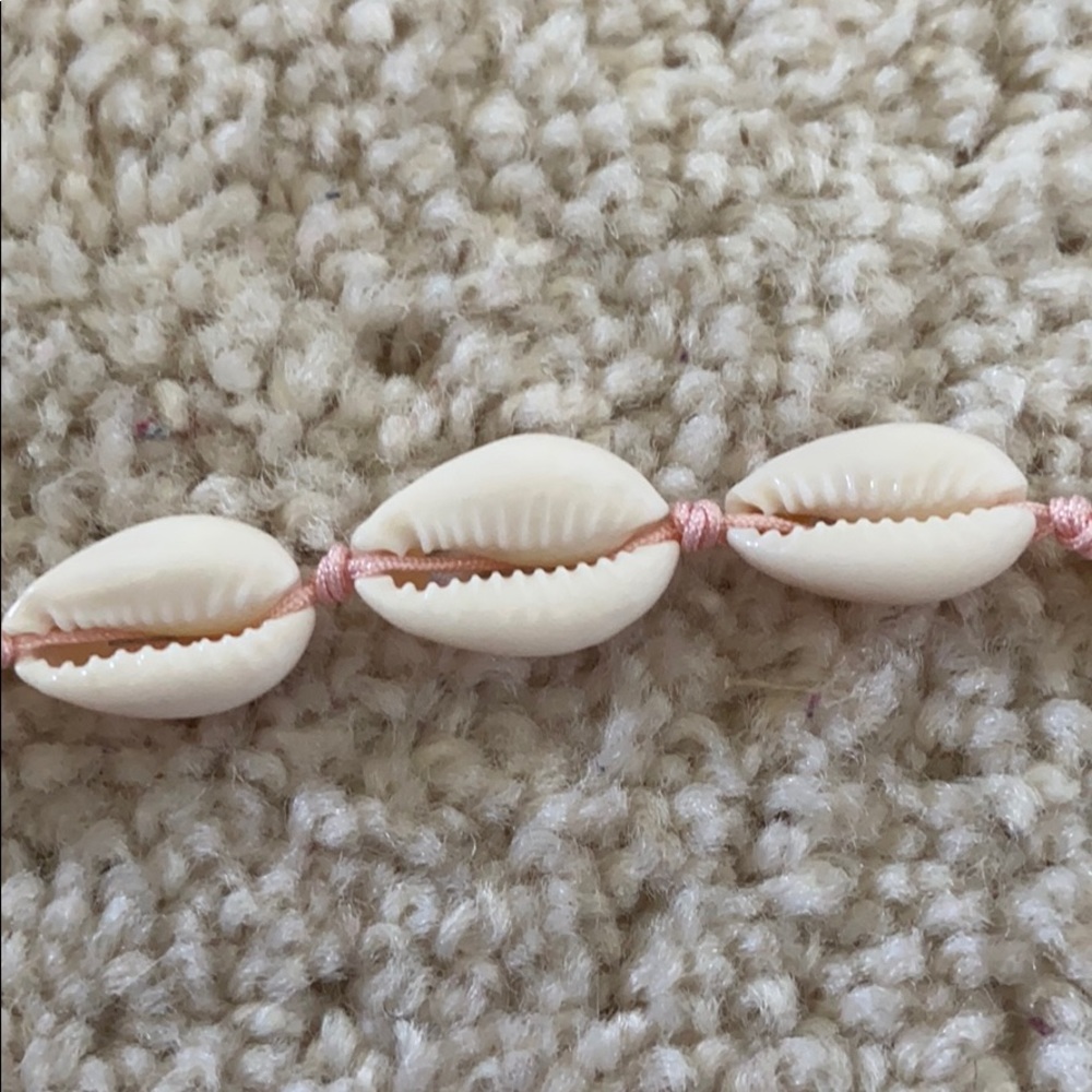 She’ll necklace - Picture 2 of 3